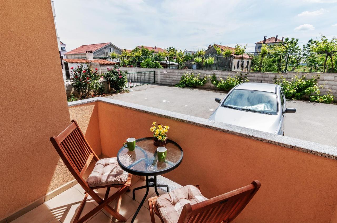 Apartment Marelja - Private Parking And Balcony Zadar Ngoại thất bức ảnh