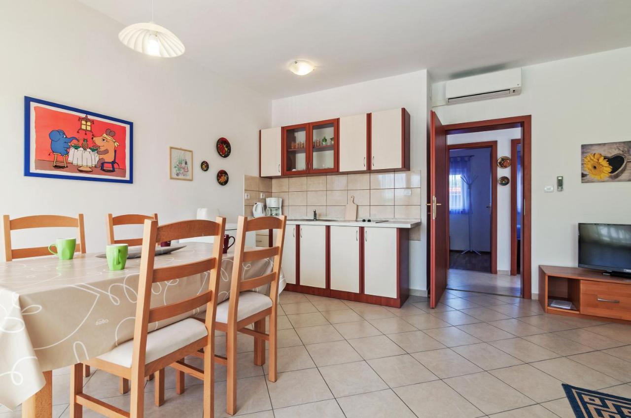 Apartment Marelja - Private Parking And Balcony Zadar Ngoại thất bức ảnh