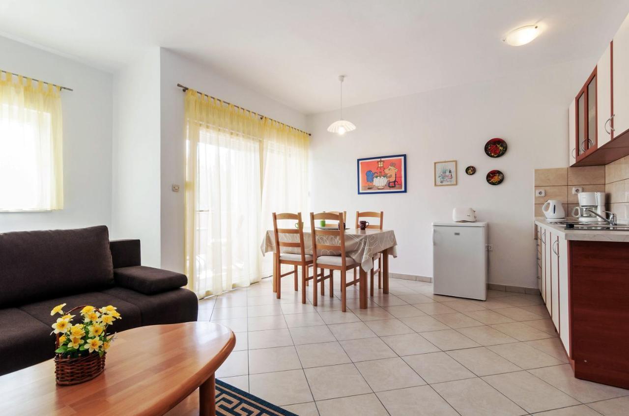 Apartment Marelja - Private Parking And Balcony Zadar Ngoại thất bức ảnh